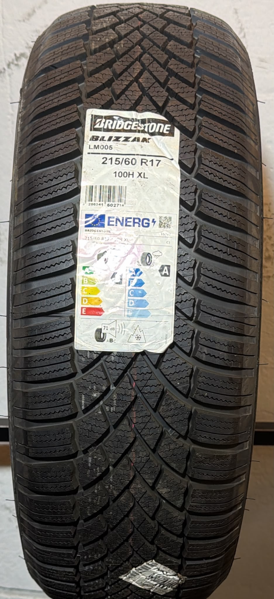 Bridgestone BLIZZAK LM005 XL